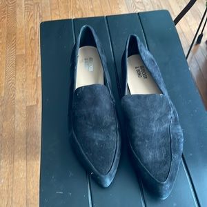 Bleecker and Bond - pointed toe flat